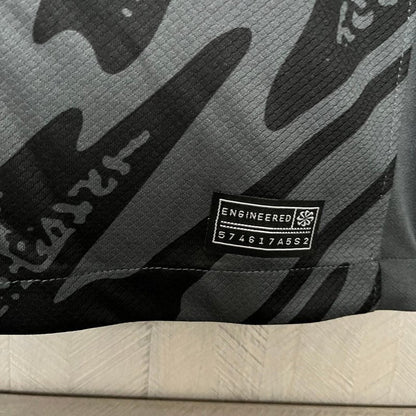 Liverpool 24/25 Goalkeeper Black Jersey - Fan Version